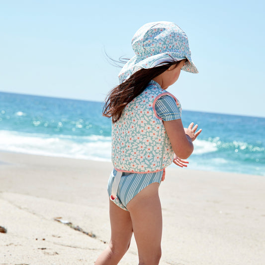 Stylische Schwimmwesten als Lernhilfe – So wird Schwimmenlernen kinderleicht
