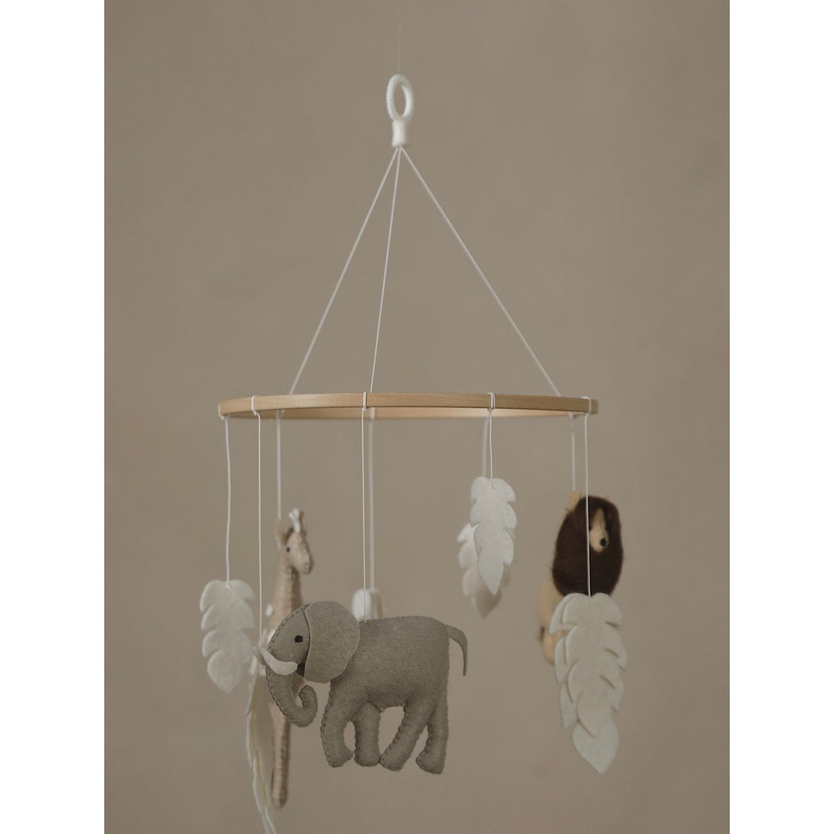 Handgemachtes Safari-Mobile – Elefant, Löwe & Giraffe
