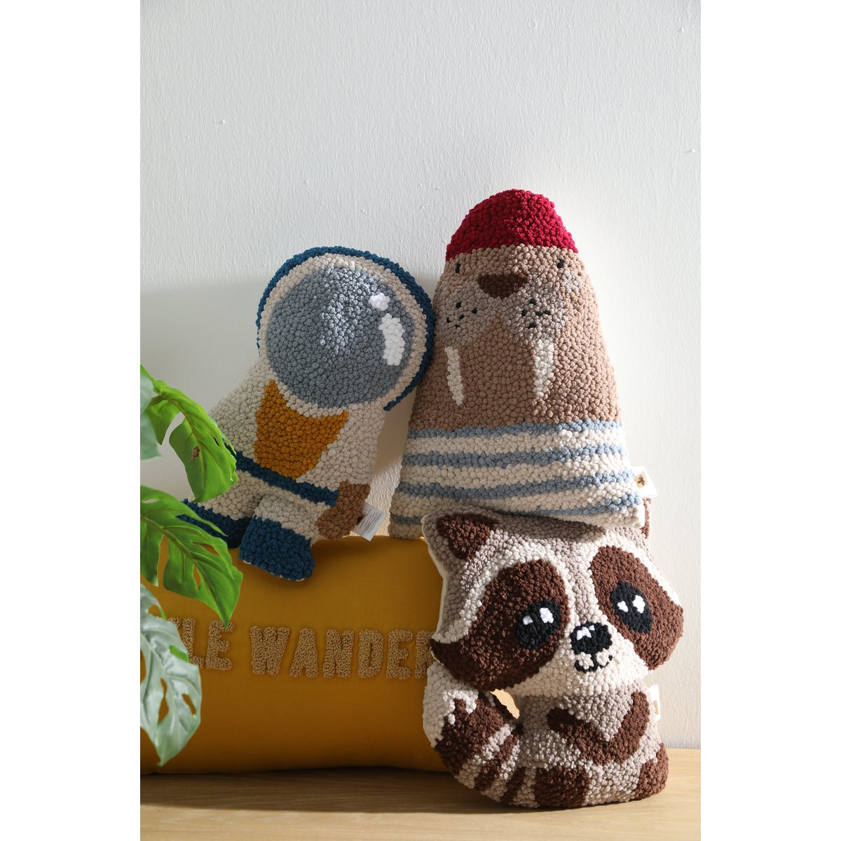 Astronaut pillow NOVA – handmade & cuddly