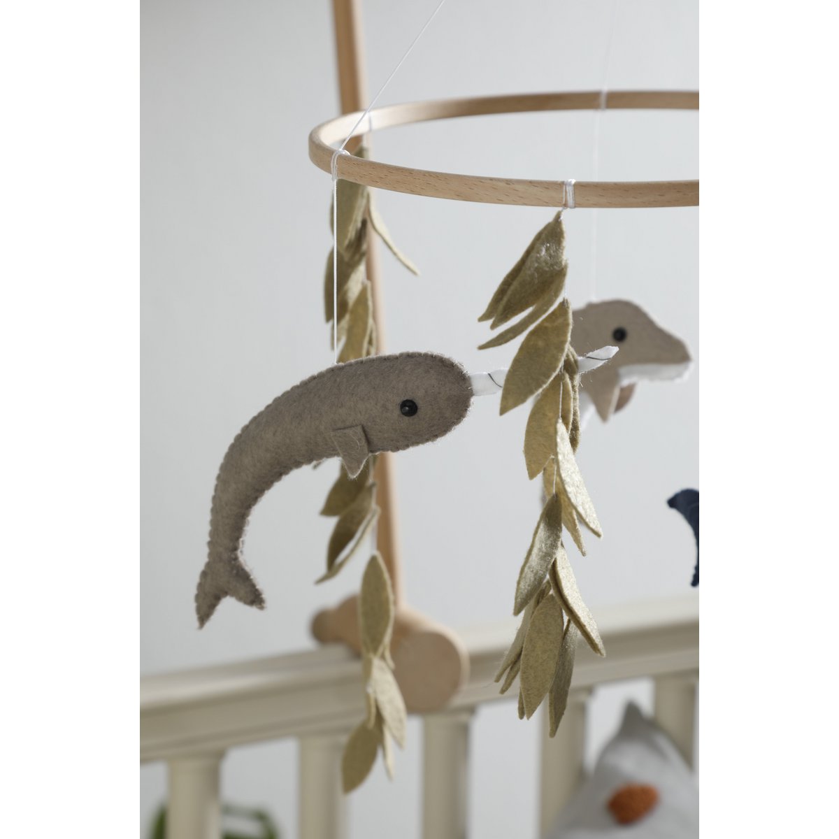 Handgemachtes Ozean-Mobile aus Wollfilz – Fische & Meerespflanzen