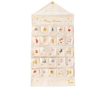 Adventskalender mit Stofftaschen