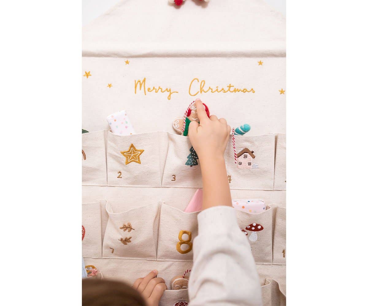 Adventskalender mit Stofftaschen