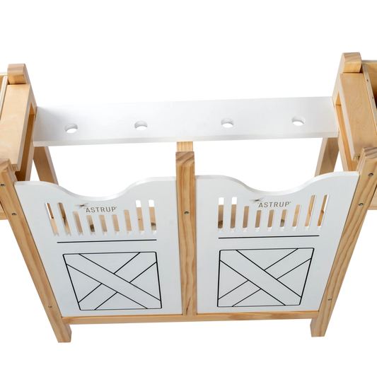 Pferdebox für 4 Steckenpferde | Skandinavischer Stil