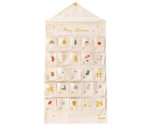 Adventskalender mit Stofftaschen