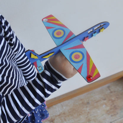 COMING SOON Flugzeug-Bastelset Activity Box