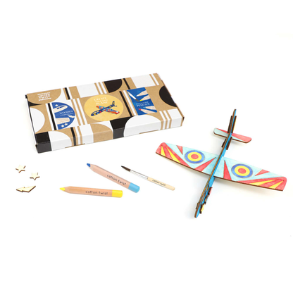 COMING SOON Flugzeug-Bastelset Activity Box
